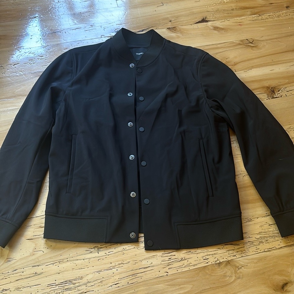 Men’s Theory Jacket